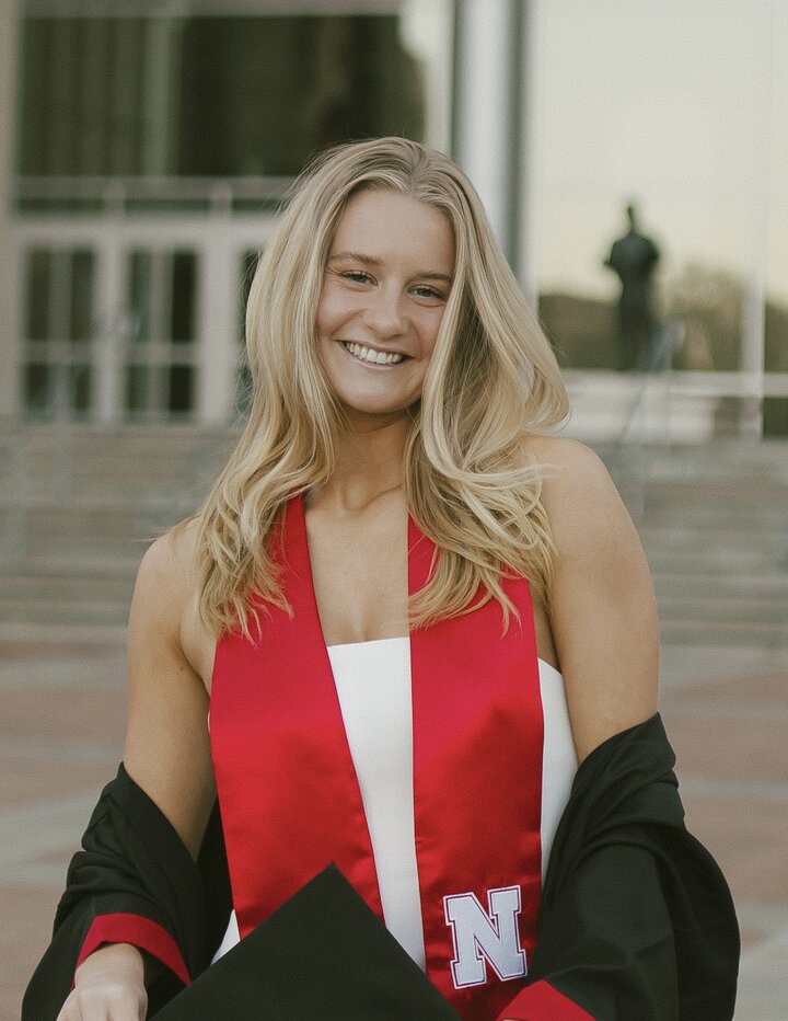 taylyn headshot